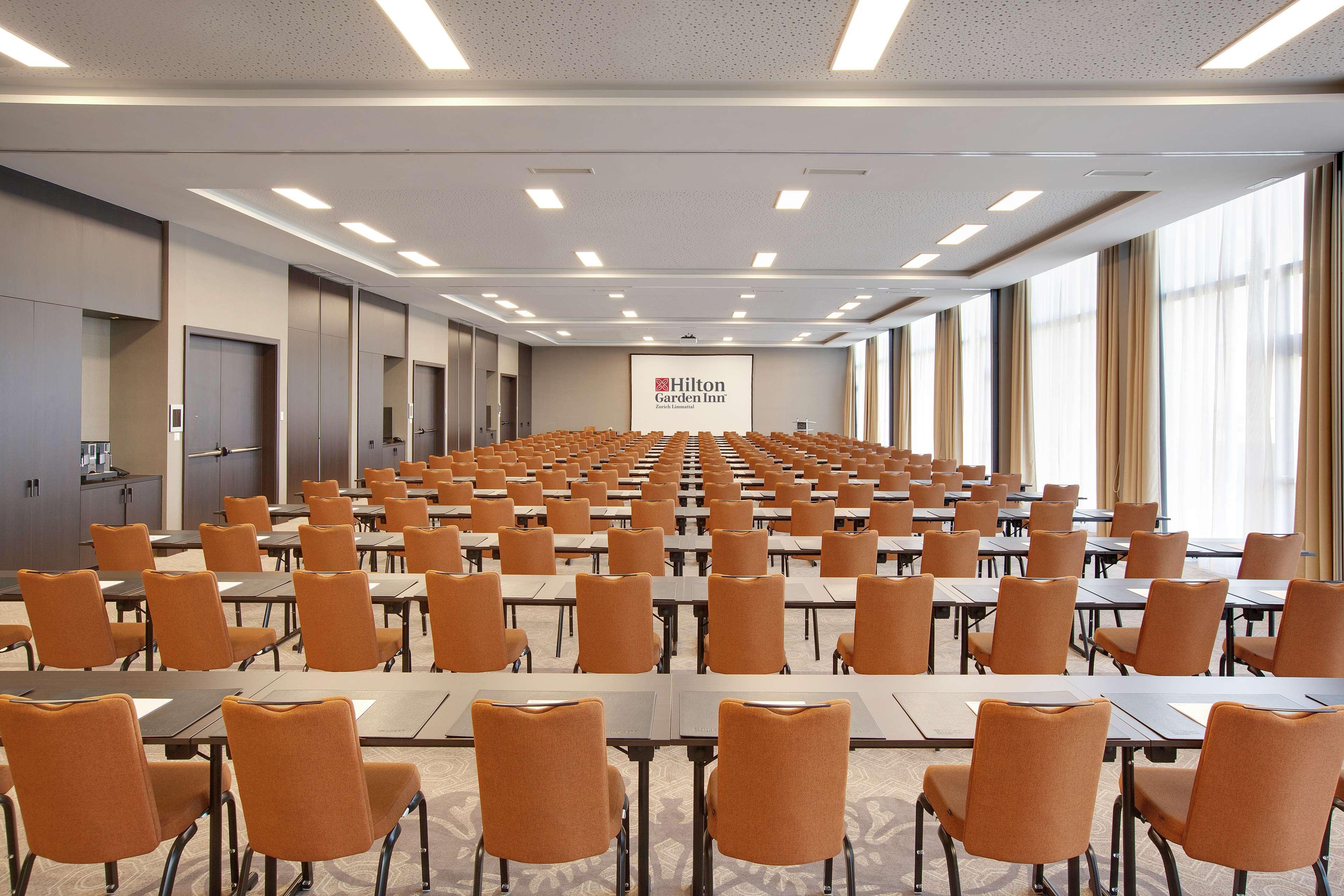 Hilton Garden Inn Zurich Limmattal Spreitenbach Exterior photo